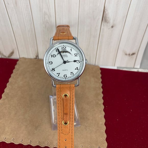 Vintage Fossil Colassal Collection Moonphase Watch Silver Tone Bezel - Picture 2 of 8